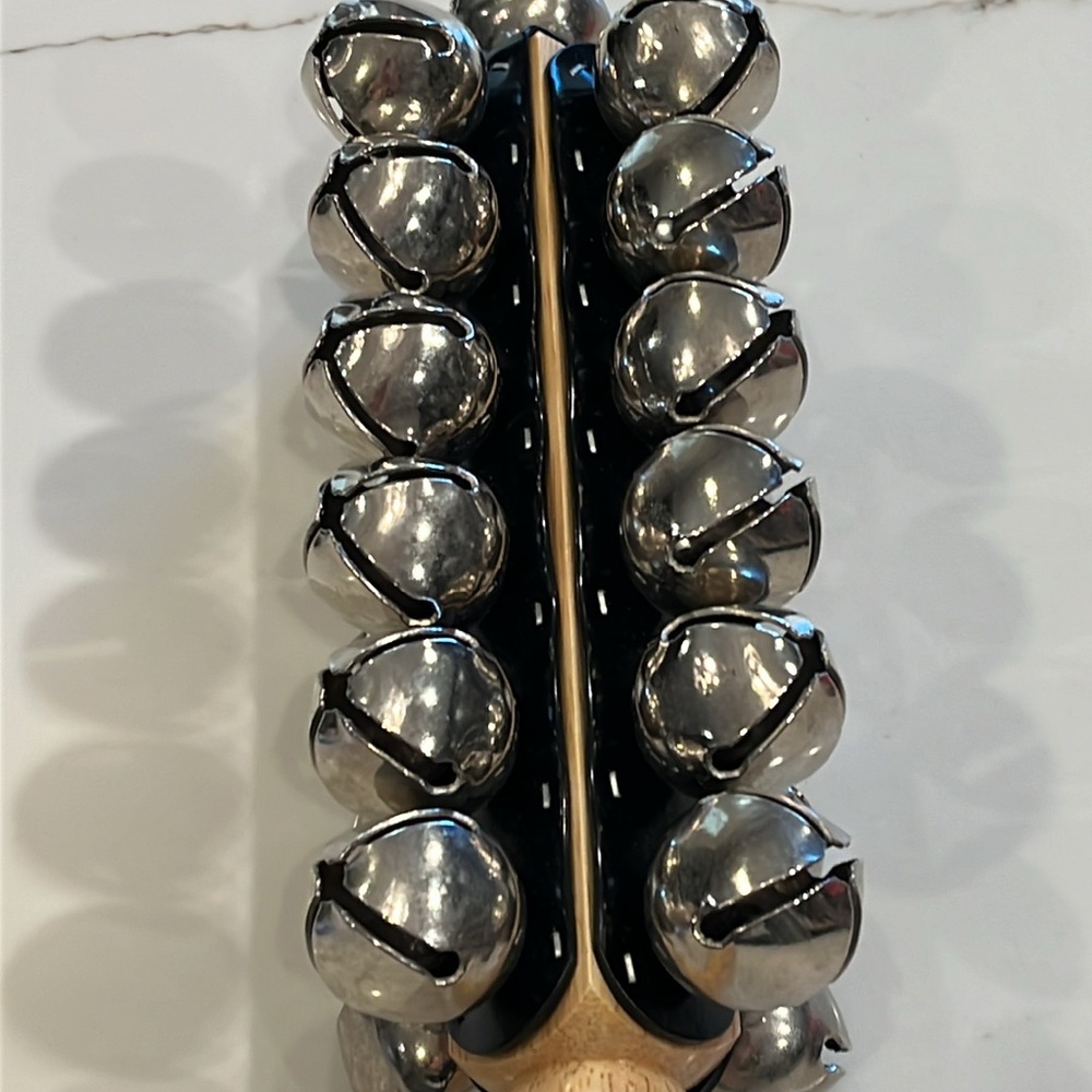 Concert Hand Percussion Sleigh Bells. Loud, crisp sound great for Holiday songs